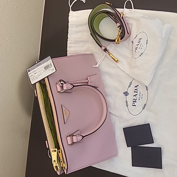 1,700 - Picture 4 of 7